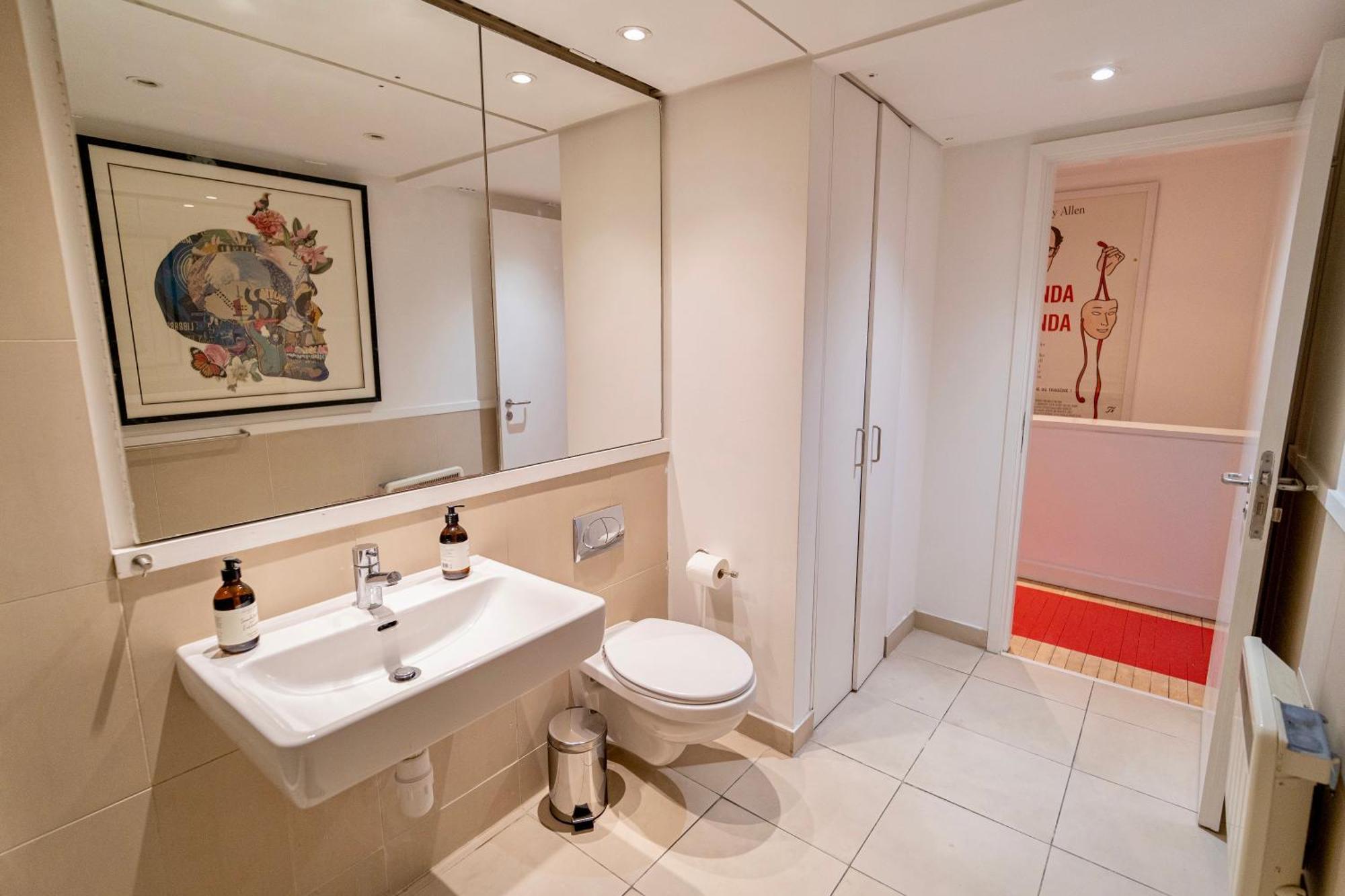 Spacious West End Duplex Apartment, W1 Central Лондон Экстерьер фото