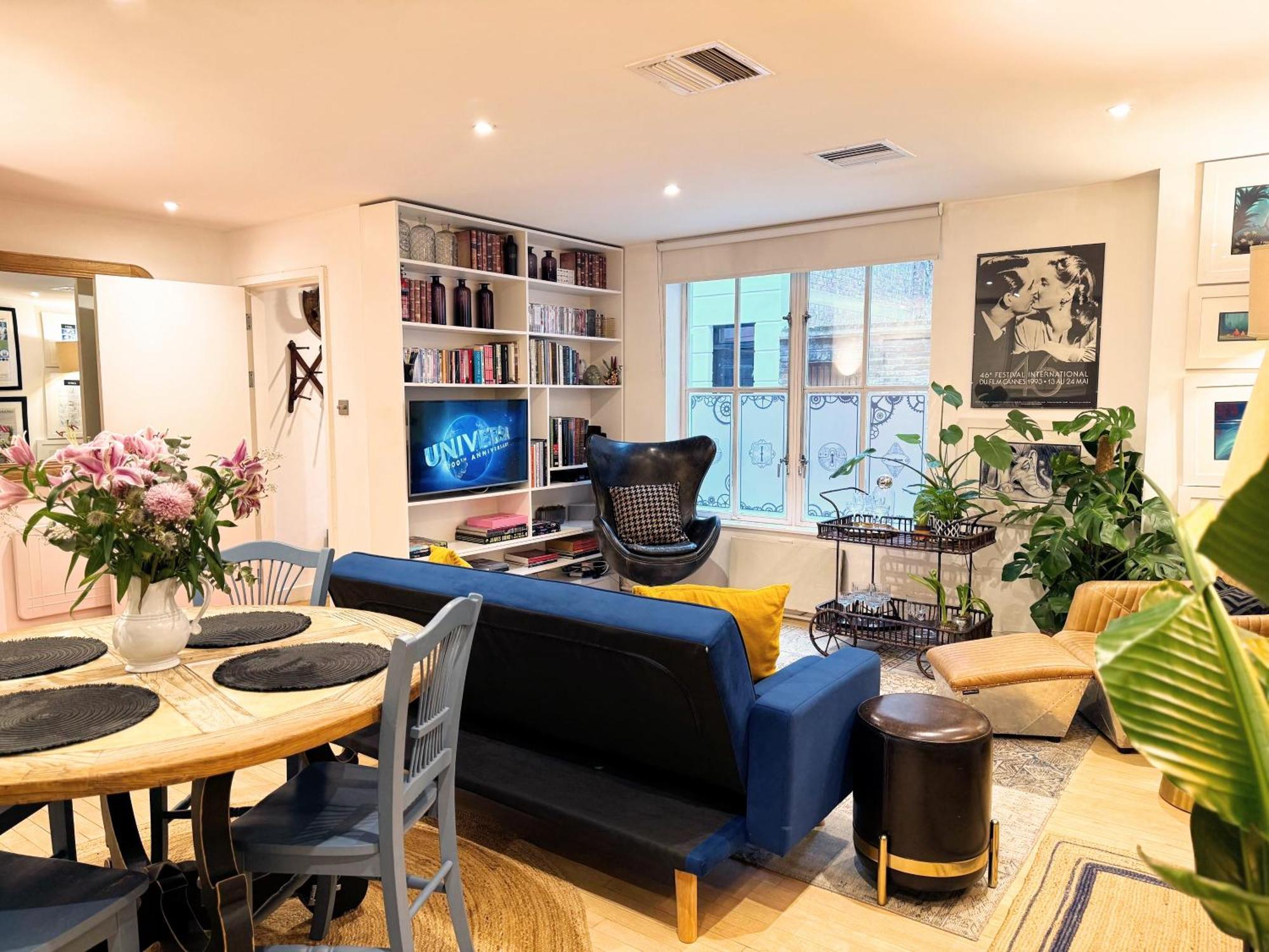 Spacious West End Duplex Apartment, W1 Central Лондон Экстерьер фото